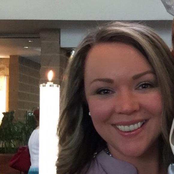 Meet your Posher, Melissa - Picture 2 of 2